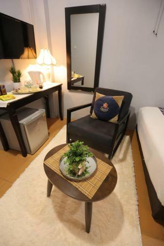 Hotel Ghazrins Garuda Jb