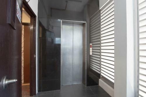 Capital O 90447 Hotel Ezzyhome Kebun Teh