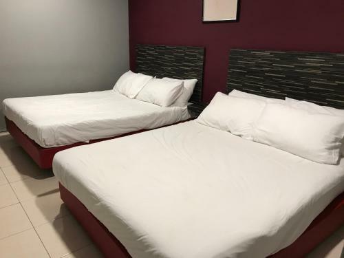 Oyo 90487 K Threegod Hotel