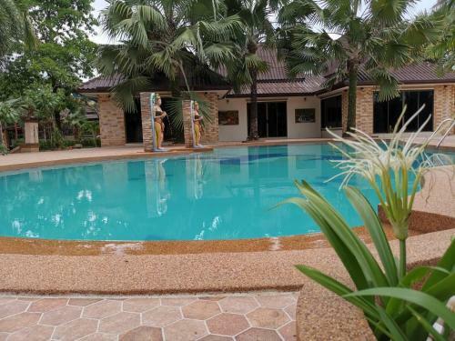 Hotel Rs Phong Riverside Resort