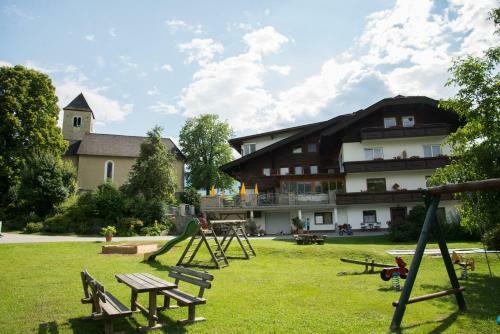 Bed & Breakfast Familiengasthof St. Wolfgang