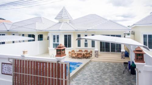 Villa Baan Bussarin Huahin Soi88