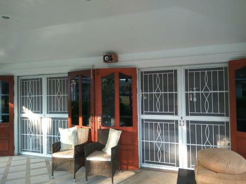 Laguna Villa 2