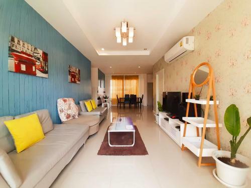 Enjoy Pool Villa Huahin (3br, 3baths, 1kitchen, 1living)