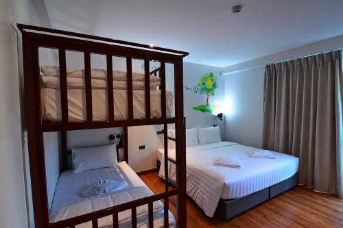 Hotel Lana Beds & Space