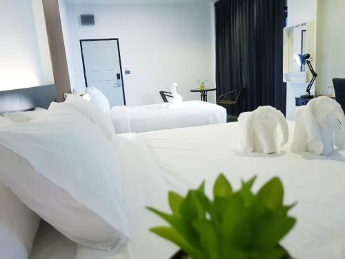 Azz Hotel