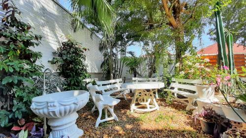 Zerene Garden Pool Villa