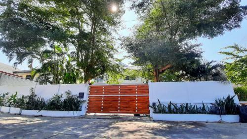 Zerene Garden Pool Villa