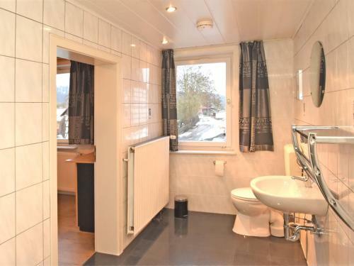 Detached Holiday Home Near Ober-waroldern With Sauna