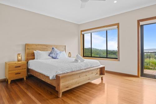 Oceans 19 Views / Spa Bath / Fire Place / Nelson Bay