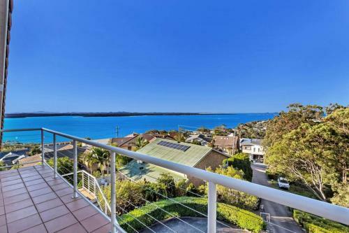 Pacific Waters - Unbeatable Views Of Port Stephens