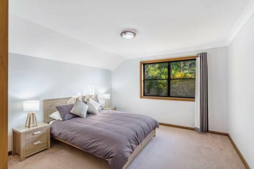 Pacific Waters - Unbeatable Views Of Port Stephens