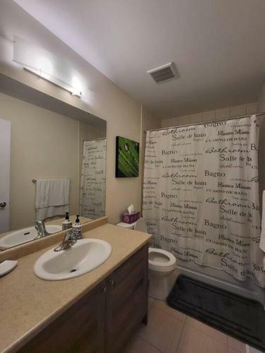 New Luxurious Home Minutes From Niagara Falls