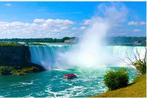 Luxury Bungalow Mins To Niagara Falls & Brock University