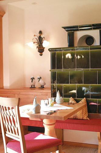 Hostal Hotel Gasthof J�gerhaus