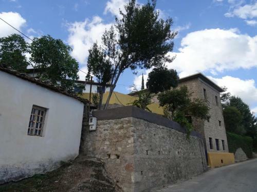 Lodge The Old Olive Mill House