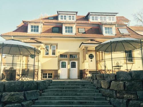 Hostal Gasthaus Loewenthor & Hotel Hahn