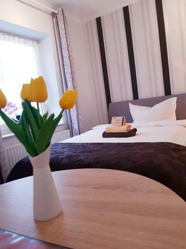Hostal Hotel & Pension Morsum