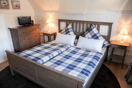 Hostal Minihotel B�chenbronn