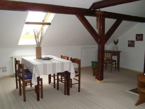 Apartamento Ferienwohnung Am Dorfplatz