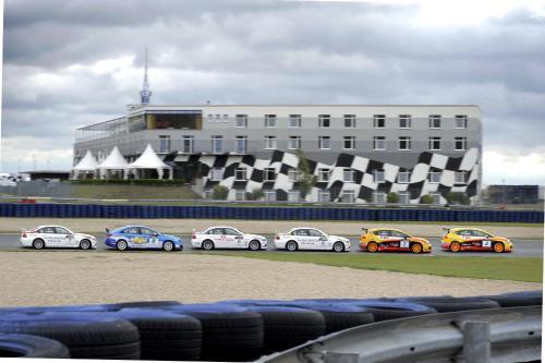 Hotel Etropolis Motorsport Arena