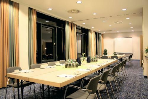 Hotel Etropolis Motorsport Arena
