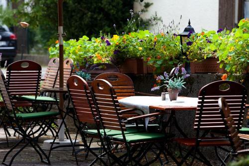 Hostal Gasthof - Hotel Zur Post