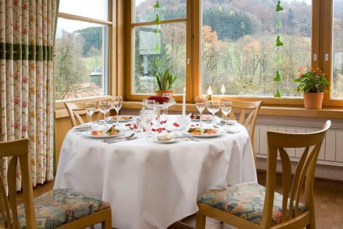 Hotel Landgasthof H�lzle