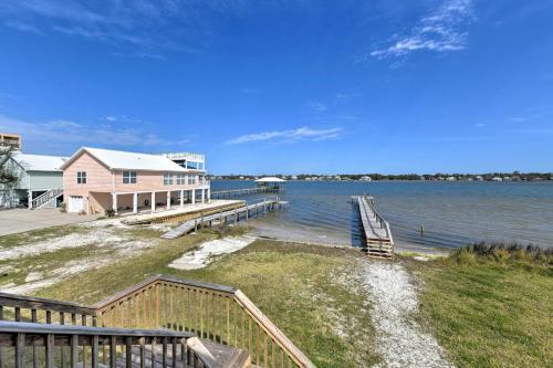 Apartamento Stylish Gulf Shores Getaway With Dock Access!