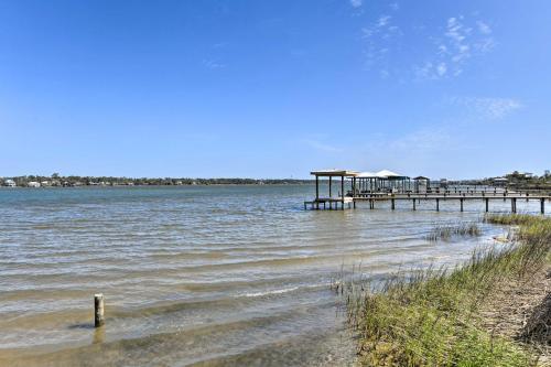 Apartamento Stylish Gulf Shores Getaway With Dock Access!
