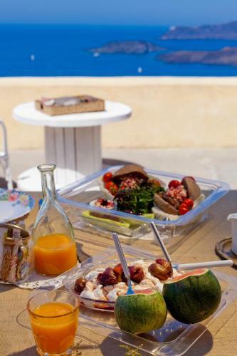 Arcana Santorini Villas, An Authentic Cycladic Experience