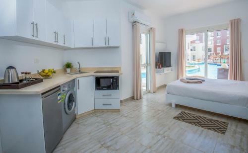 Aqua Palms Swim-up Apartment