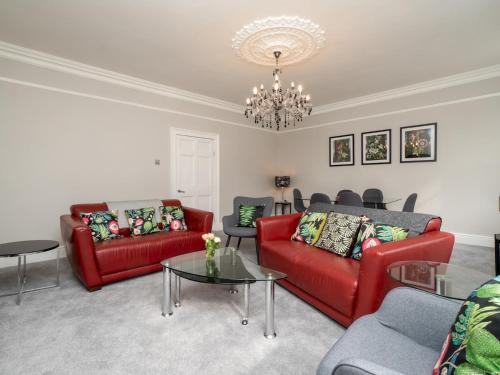 Pass The Keys Spacious 3 Bed Apartment In Prime Central Location