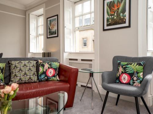 Pass The Keys Spacious 3 Bed Apartment In Prime Central Location