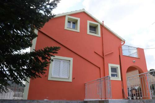 Odysseus Traditional Home