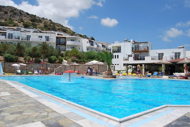 Hotel Semiramis Village