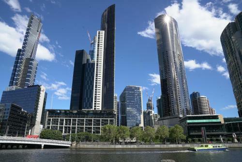 Luxury 2br Apartment With Amazing Skyline View Crown