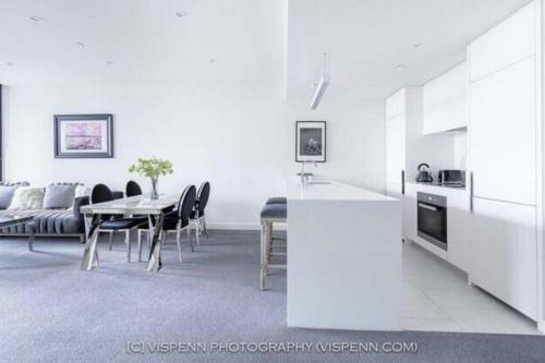 State Of The Art 2bed+2bath Designer Lux Apartment