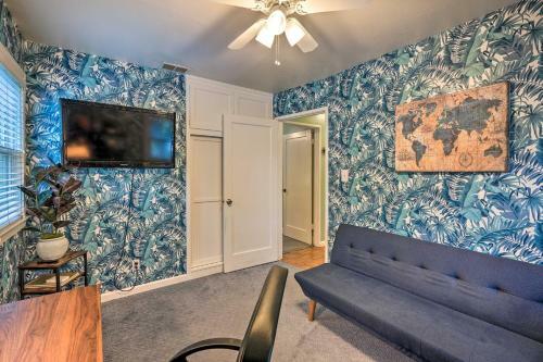 Midcentury Gem In Arden Manor Neighborhood!
