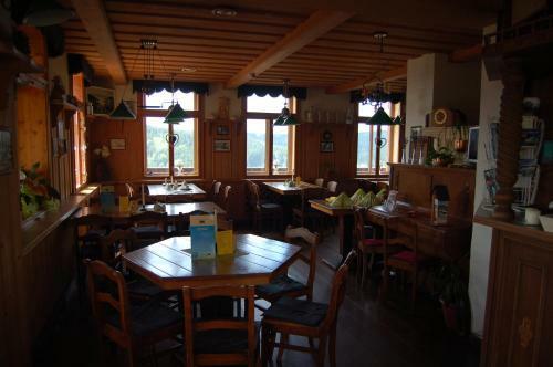 Hostal Berggasthaus & Pension Sch�ne Aussicht