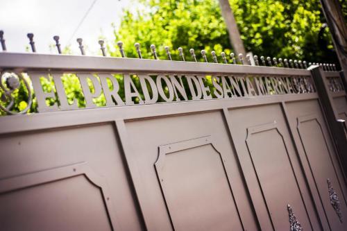 Apartamentos El Prad�n De Santa Marina