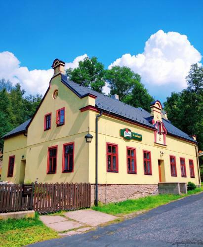 Hostal Penzion U Lucerny S Malou Farmi?kou