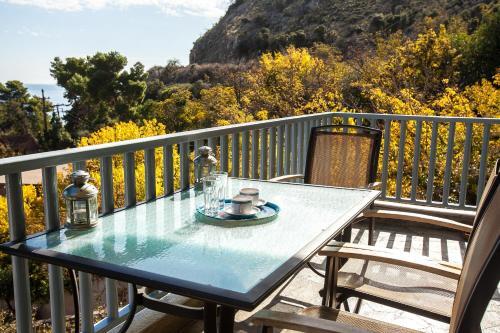Seaside Maisonette In Kiveri, Near Nafplion.