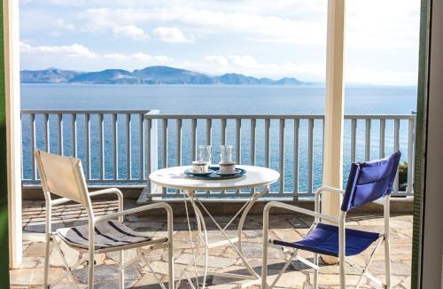 Seaside Maisonette In Kiveri, Near Nafplion.