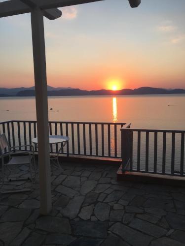Seaside Maisonette In Kiveri, Near Nafplion.