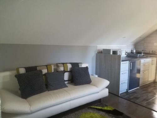 R�zsa Apartman