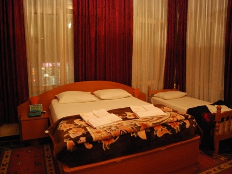 Hotel Pik Loti
