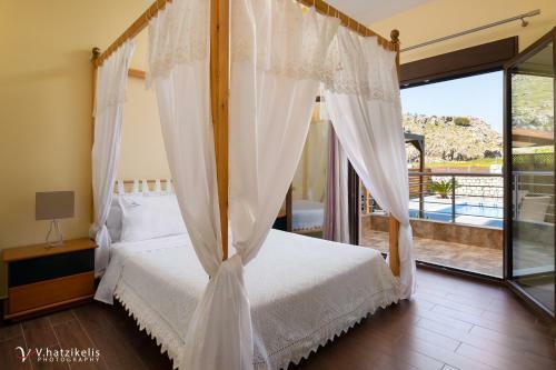 Costa Costa Villa - Luxury Villa