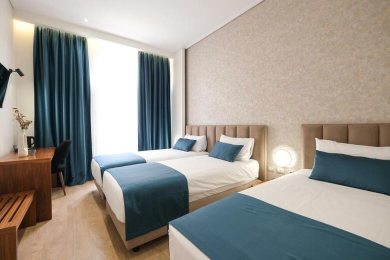 Golden City Hotel