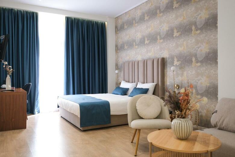 Golden City Hotel